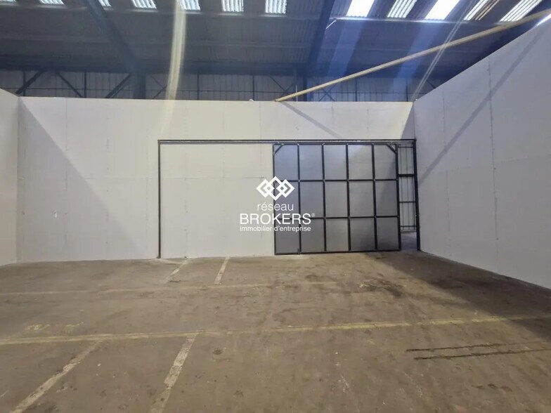 Industriel/Logistique dans Mitry-Mory à louer - Photo de l’immeuble – Image 3 sur 5