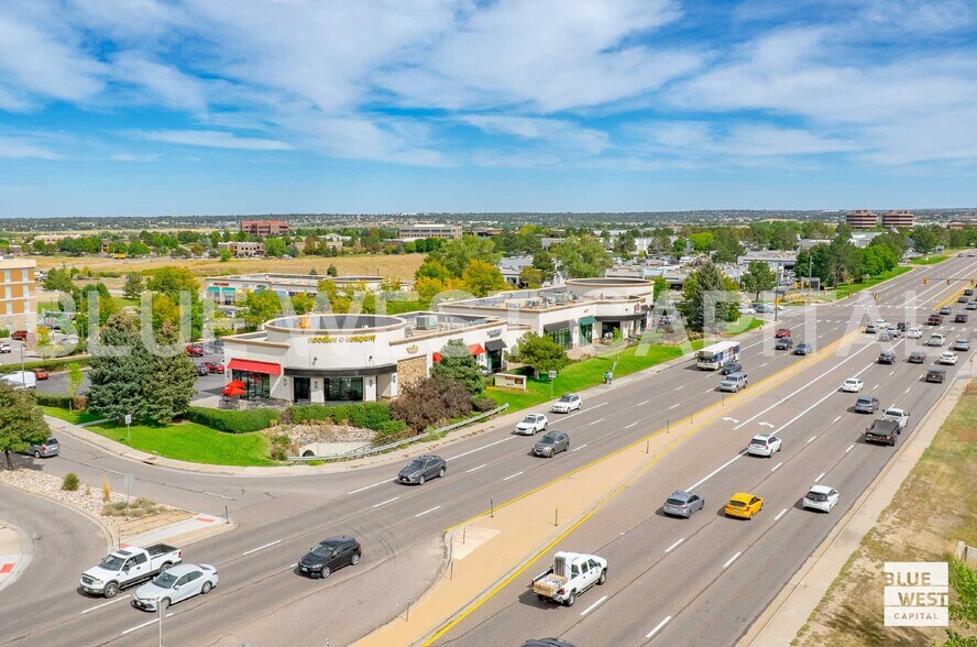 The Centennial Shops portefeuille de 3 biens à vendre sur LoopNet.fr - Photo de l’immeuble – Image 3 sur 10