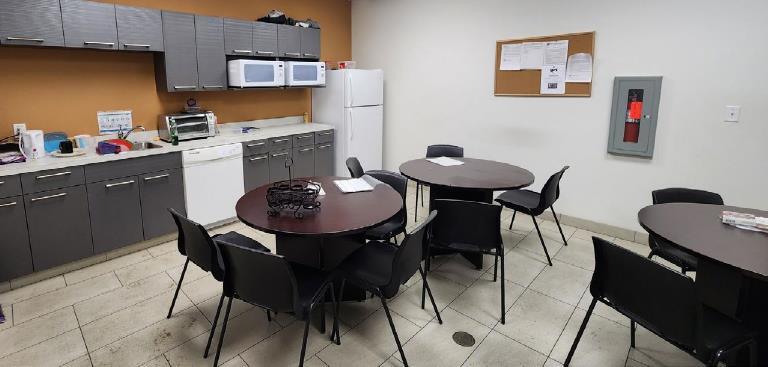 11546-11604 186th St NW, Edmonton, AB à louer - Photo intérieure – Image 2 sur 2