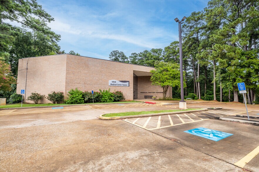4848 NE Stallings Dr, Nacogdoches, TX à vendre - Photo de l’immeuble – Image 2 sur 7