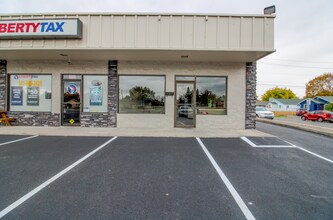 839 E Pine St, Central Point, OR à louer Photo intérieure– Image 2 sur 8