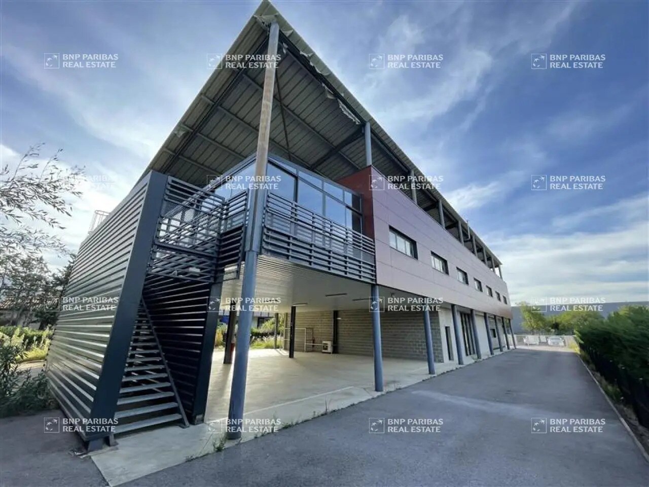 Bureau dans Mudaison à vendre Photo principale– Image 1 sur 1