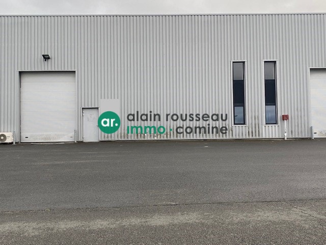 Local d’activités dans Cholet à louer - Photo de l’immeuble – Image 1 sur 6