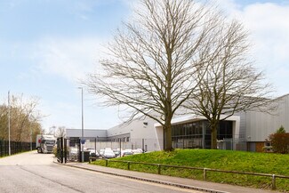 Plus de détails pour Spitfire Way, Hounslow - Industriel/Logistique à louer