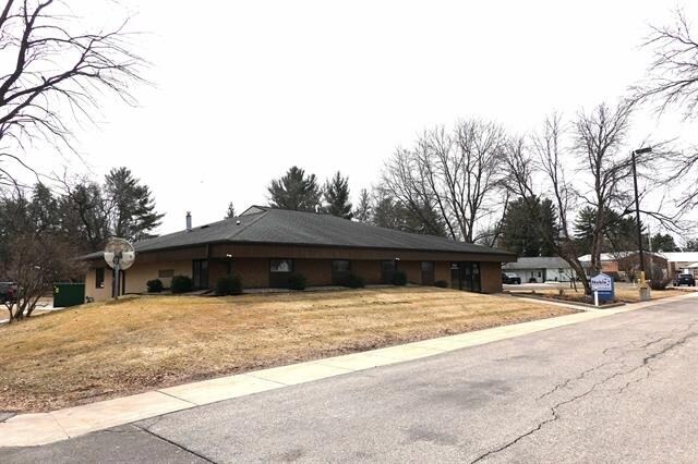 3504 E Maria Dr, Stevens Point, WI à vendre - Photo de l’immeuble – Image 3 sur 15