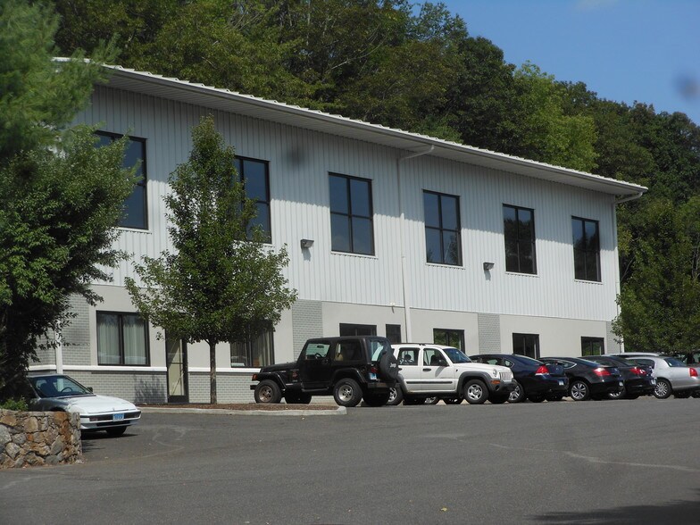 106 Willenbrock Rd, Oxford, CT à vendre - Photo principale – Image 1 sur 3
