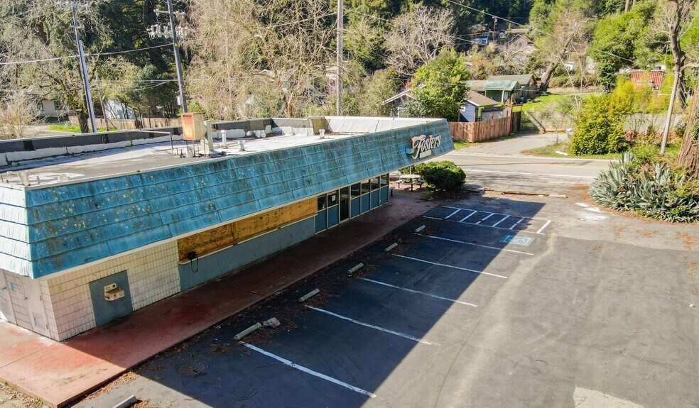 110 Mountain St, Boulder Creek, CA à vendre - Photo de l’immeuble – Image 2 sur 7