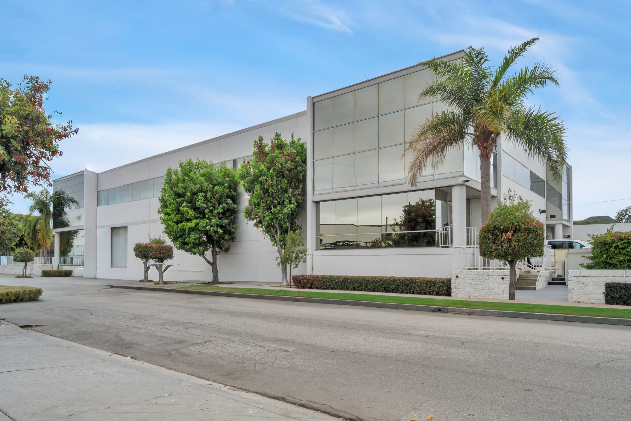 8701 Bellanca Ave, Los Angeles, CA à louer Photo intérieure– Image 1 sur 7
