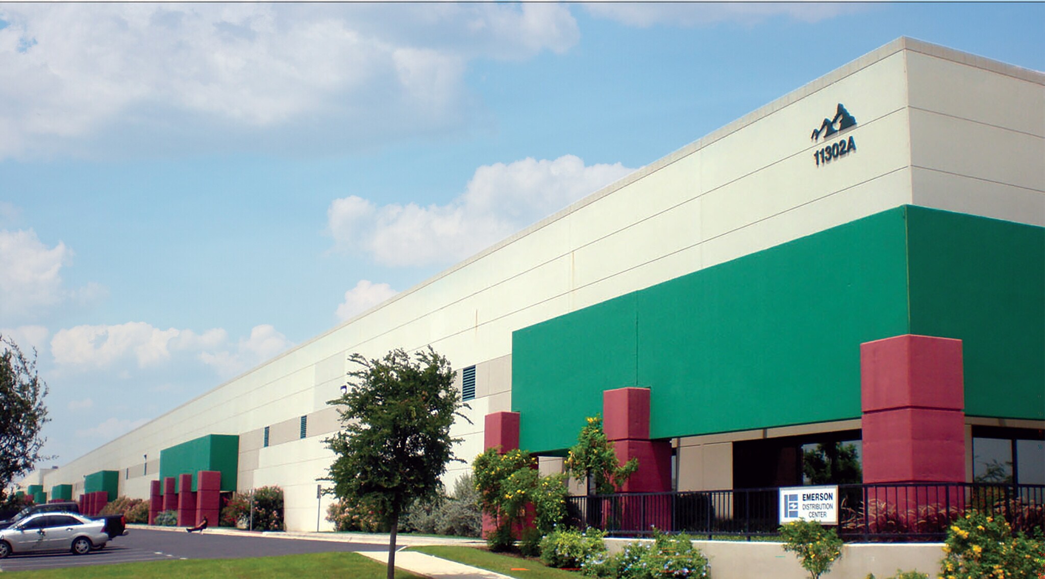 11302-A Eastpoint Blvd, Laredo, TX à louer Photo principale– Image 1 sur 3