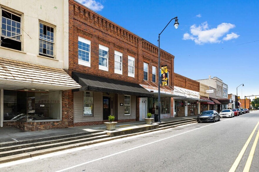 226-232 S Main St, Fairmont, NC à vendre - Photo de l’immeuble – Image 3 sur 39