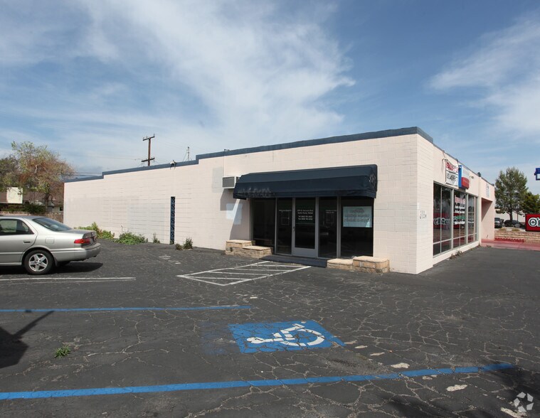 305-309 W Harvard Blvd, Santa Paula, CA à louer - Photo de l’immeuble – Image 3 sur 3