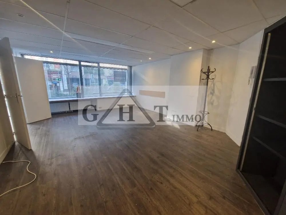 Local commercial dans Boulogne-Billancourt à louer Photo intérieure– Image 1 sur 6