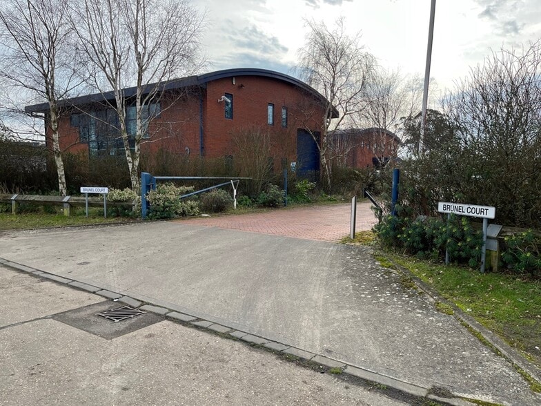 Brunel Rd, Clacton On Sea à louer - Photo principale – Image 1 sur 5