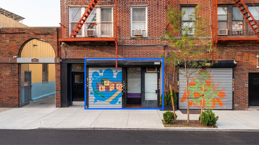 966 Utica Ave, Brooklyn, NY à louer - Photo principale – Image 1 sur 4