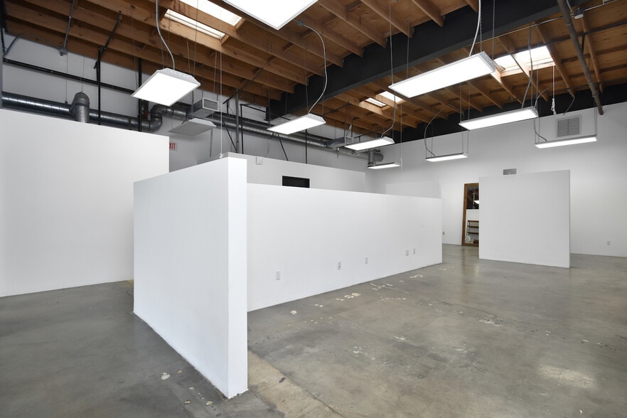 1738-1740 Cordova St, Los Angeles, CA à louer - Photo intérieure – Image 3 sur 23