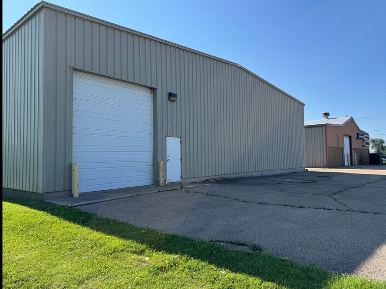 1164 Valley Rd, Menasha, WI à vendre - Photo principale – Image 1 sur 15