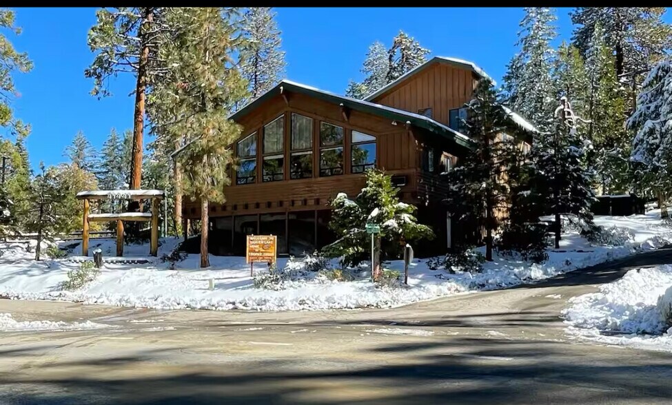 41441 CA-168, Shaver Lake, CA à vendre - Photo de l’immeuble – Image 3 sur 22