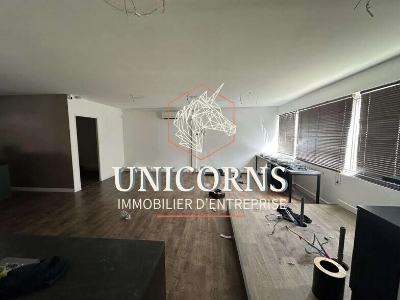 Local commercial dans Portet-sur-Garonne à louer - Photo de l’immeuble – Image 3 sur 4