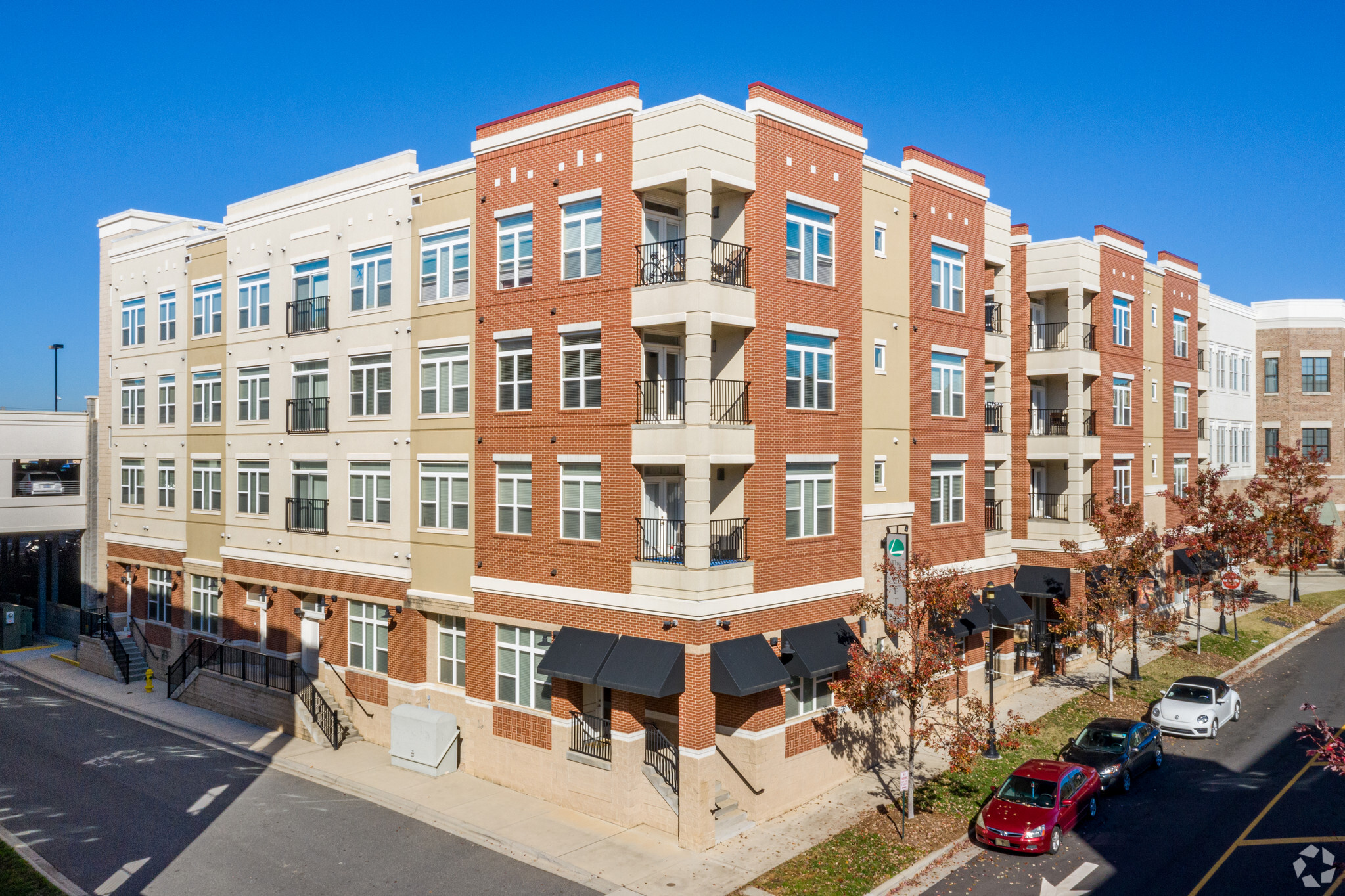 2025 Ayrsley Town Blvd, Charlotte, NC à louer Photo principale– Image 1 sur 49