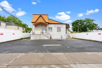 Plus de détails pour 2707 Hylan Blvd, Staten Island, NY - Bureau à louer