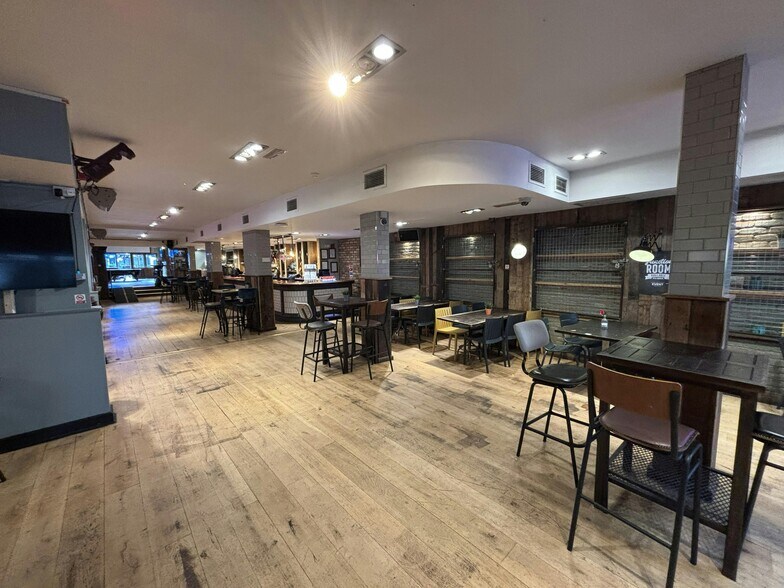 59-60 Wind St, Swansea à louer - Photo de l’immeuble – Image 3 sur 6