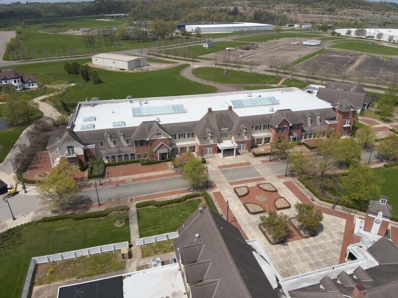 5825 Raiders Rd, Frazeysburg, OH à vendre - Photo de l’immeuble – Image 2 sur 6