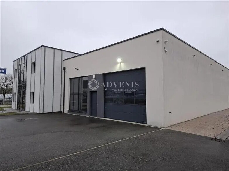Local d’activités dans Ludres à louer - Photo de l’immeuble – Image 1 sur 6