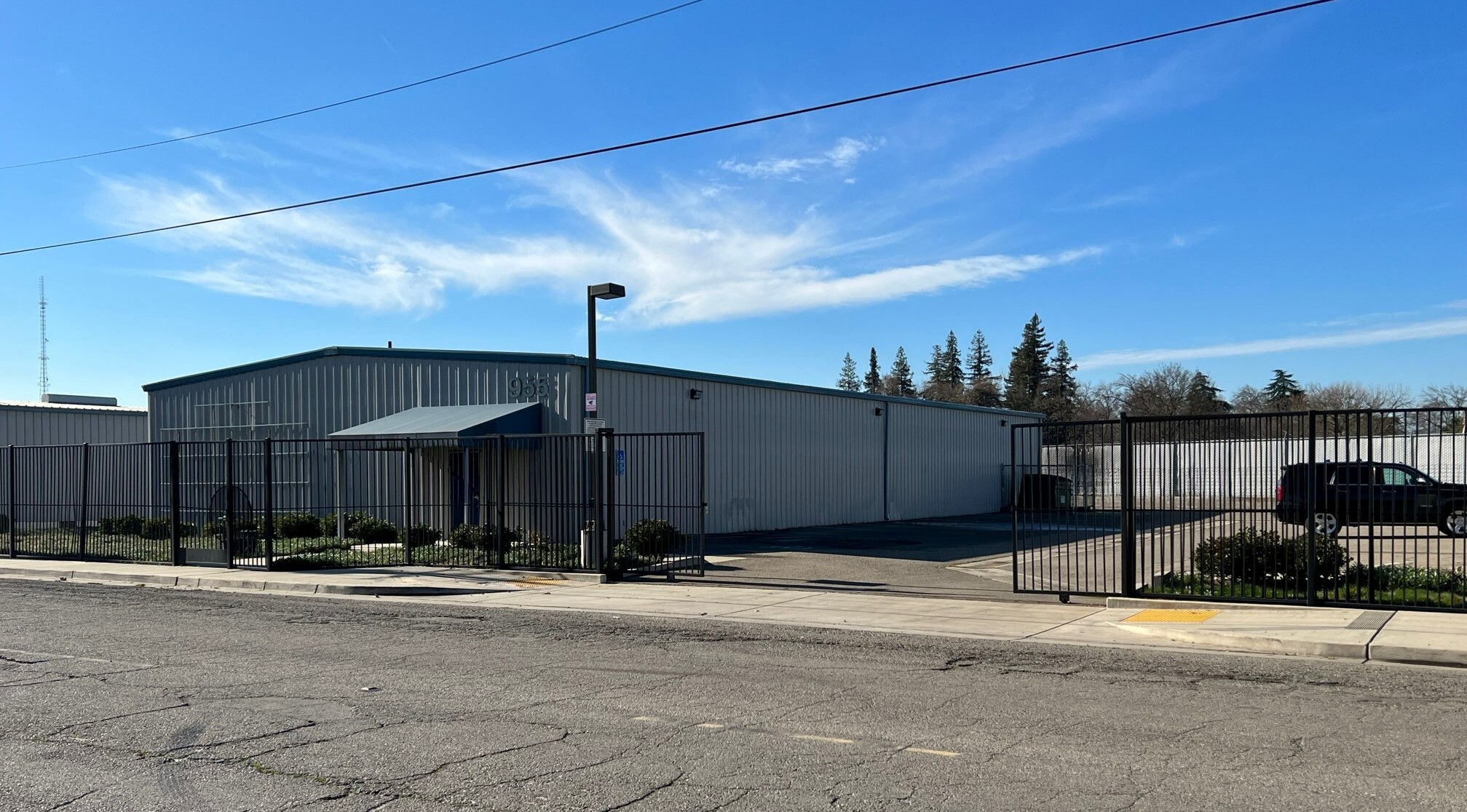 955 N Union St, Stockton, CA à louer Photo de l’immeuble– Image 1 sur 7
