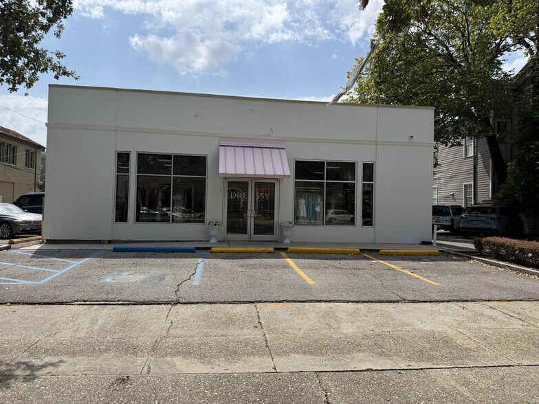1900 St Charles Ave, New Orleans, LA à louer - Photo de l’immeuble – Image 2 sur 6