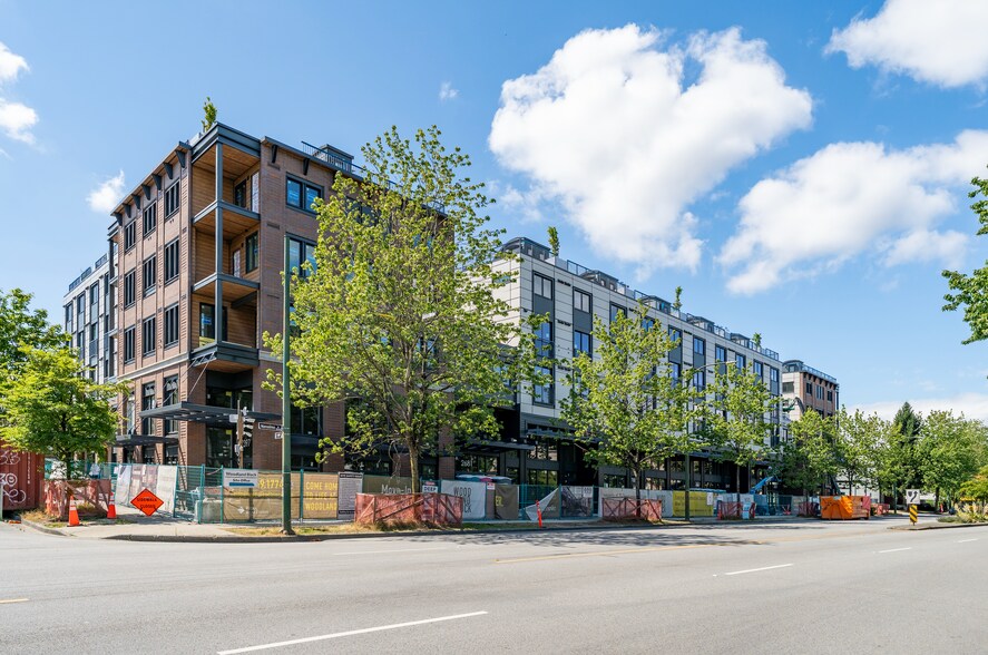 2375 11th Av E, Vancouver, BC à vendre - Photo de l’immeuble – Image 1 sur 2