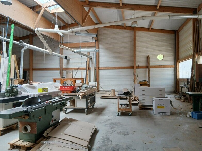 Local d'activités dans Ornans à vendre - Photo intérieure – Image 3 sur 4