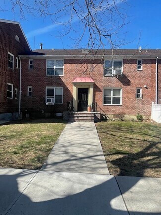 Plus de détails pour 4014 191st St, Flushing, NY - Logement à vendre