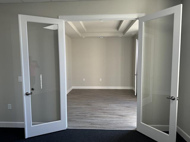 625 Regal Row, Montgomery, TX à vendre - Photo de l’immeuble – Image 3 sur 8