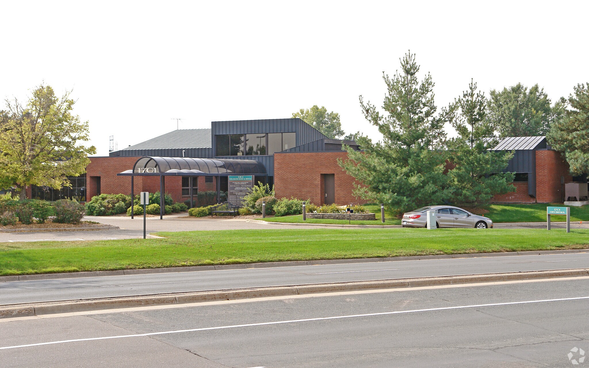 1701 W Curve Crest Blvd, Stillwater, MN à louer Photo principale– Image 1 sur 20