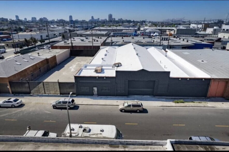 728-730 W Esther St, Long Beach, CA à louer - Photo de l’immeuble – Image 1 sur 16