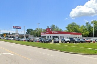 3375 W Grand Ave, Waukegan, IL à vendre Photo intérieure– Image 1 sur 8