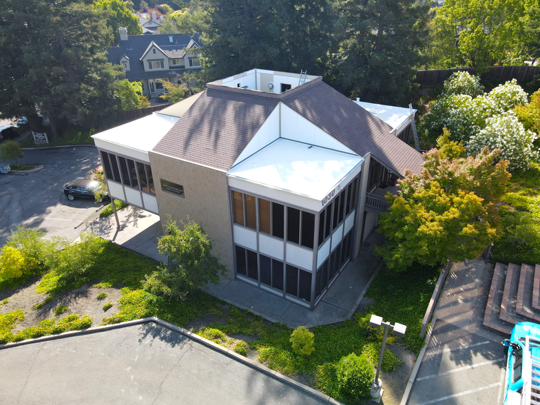 1030 Country Club Dr, Moraga, CA à louer - Photo de l’immeuble – Image 3 sur 7