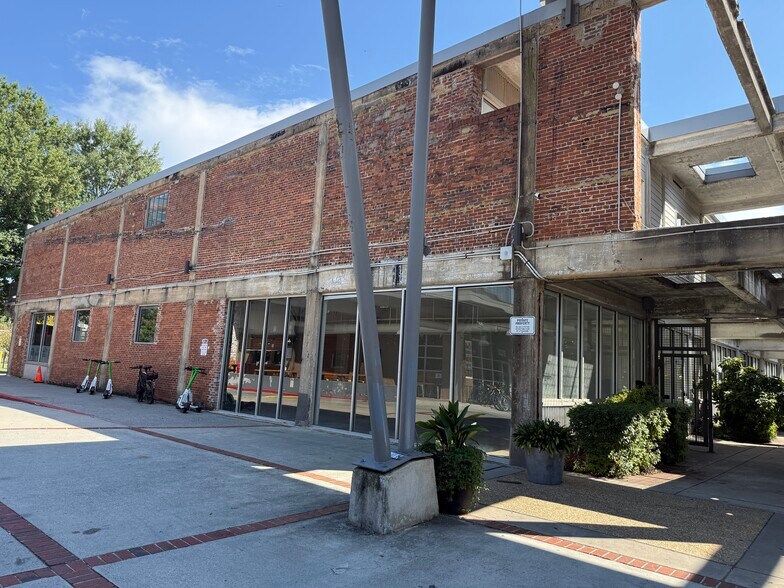 659 Auburn Ave, Atlanta, GA à louer - Photo de l’immeuble – Image 2 sur 10