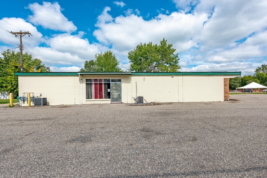 4801 N Welcome Ave, Minneapolis, MN à vendre - Photo de l’immeuble – Image 3 sur 42