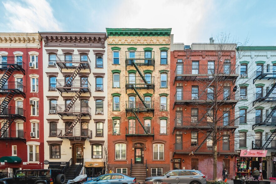 332 E 6th St, New York, NY à vendre - Photo de l’immeuble – Image 3 sur 14