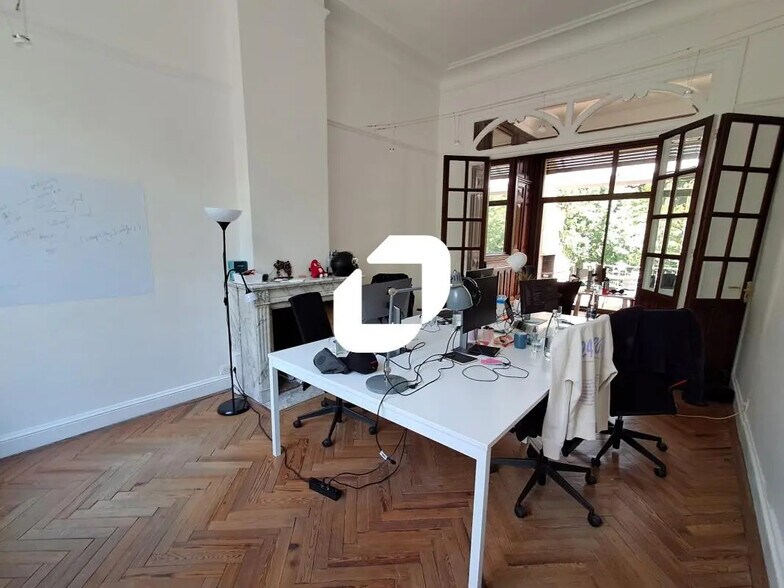 Bureau dans Mouvaux à louer - Photo de l’immeuble – Image 3 sur 15