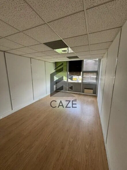 Bureau dans Bordeaux à louer - Photo de l’immeuble – Image 2 sur 7