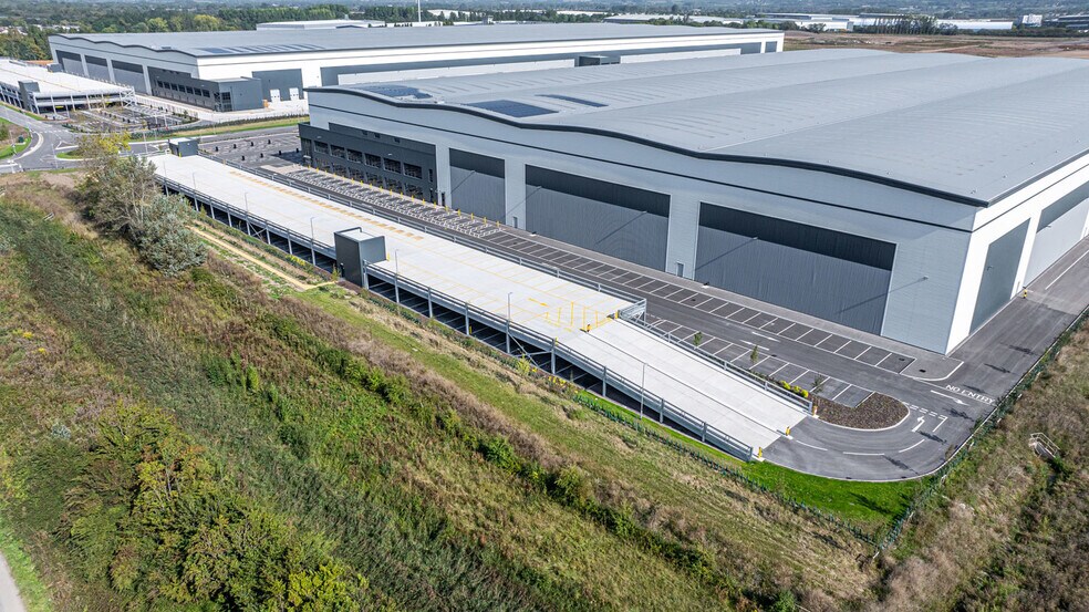 Industriel/Logistique dans Severn Rd, Bristol à vendre - Photo de l’immeuble – Image 2 sur 20