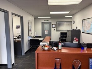 28170 SW Boberg Rd, Wilsonville, OR à louer Photo intérieure– Image 1 sur 4