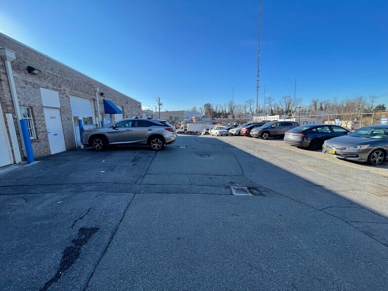 2621-2653 Garfield Ave, Silver Spring, MD à louer - Photo de l’immeuble – Image 3 sur 7