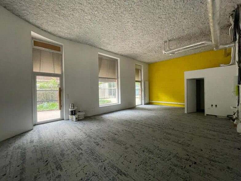 93 Cours Charlemagne, Lyon à louer - Photo de l’immeuble – Image 3 sur 7