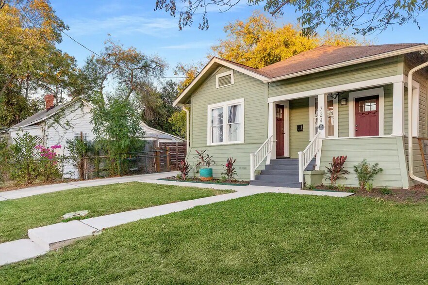 724 N Cherry St, San Antonio, TX à vendre - Photo de l’immeuble – Image 3 sur 34