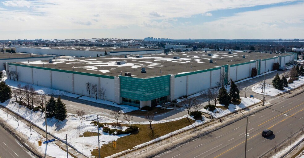 6450 Cantay Rd, Mississauga, ON à louer - Photo de l’immeuble – Image 3 sur 9