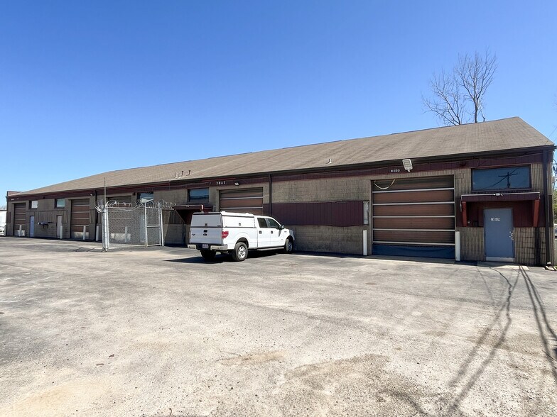 3061-3069 Lamb Ave, Columbus, OH à louer - Photo de l’immeuble – Image 2 sur 8