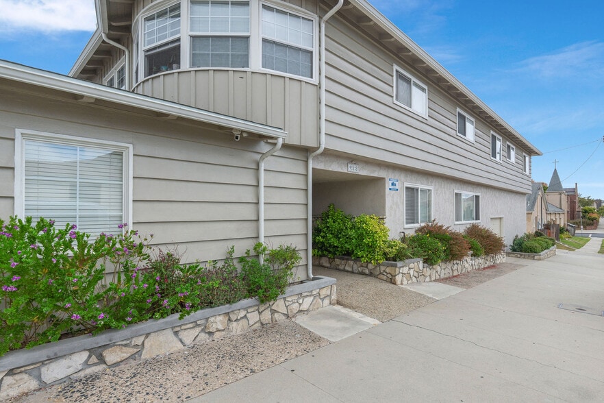 918 S Cabrillo Ave, San Pedro, CA à vendre - Photo de l’immeuble – Image 2 sur 19